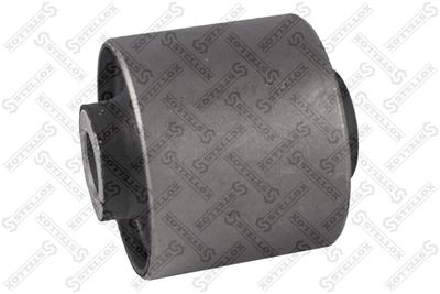 Сайлентблок заднего нижнего продольного рычага STELLOX 7700327SX