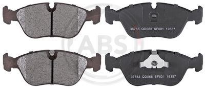 Комплект тормозных колодок GParts VO30793799