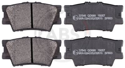 Колодки тормозные дисковые задние TOYOTA 04466YZZE8